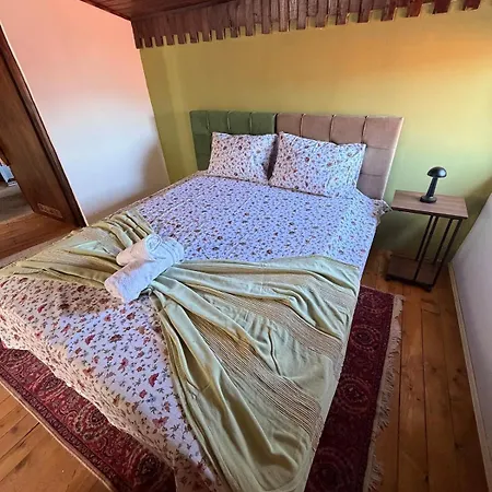 The Loft Atelier Sarajevo, Double Bed Or 2 Single סראייבו